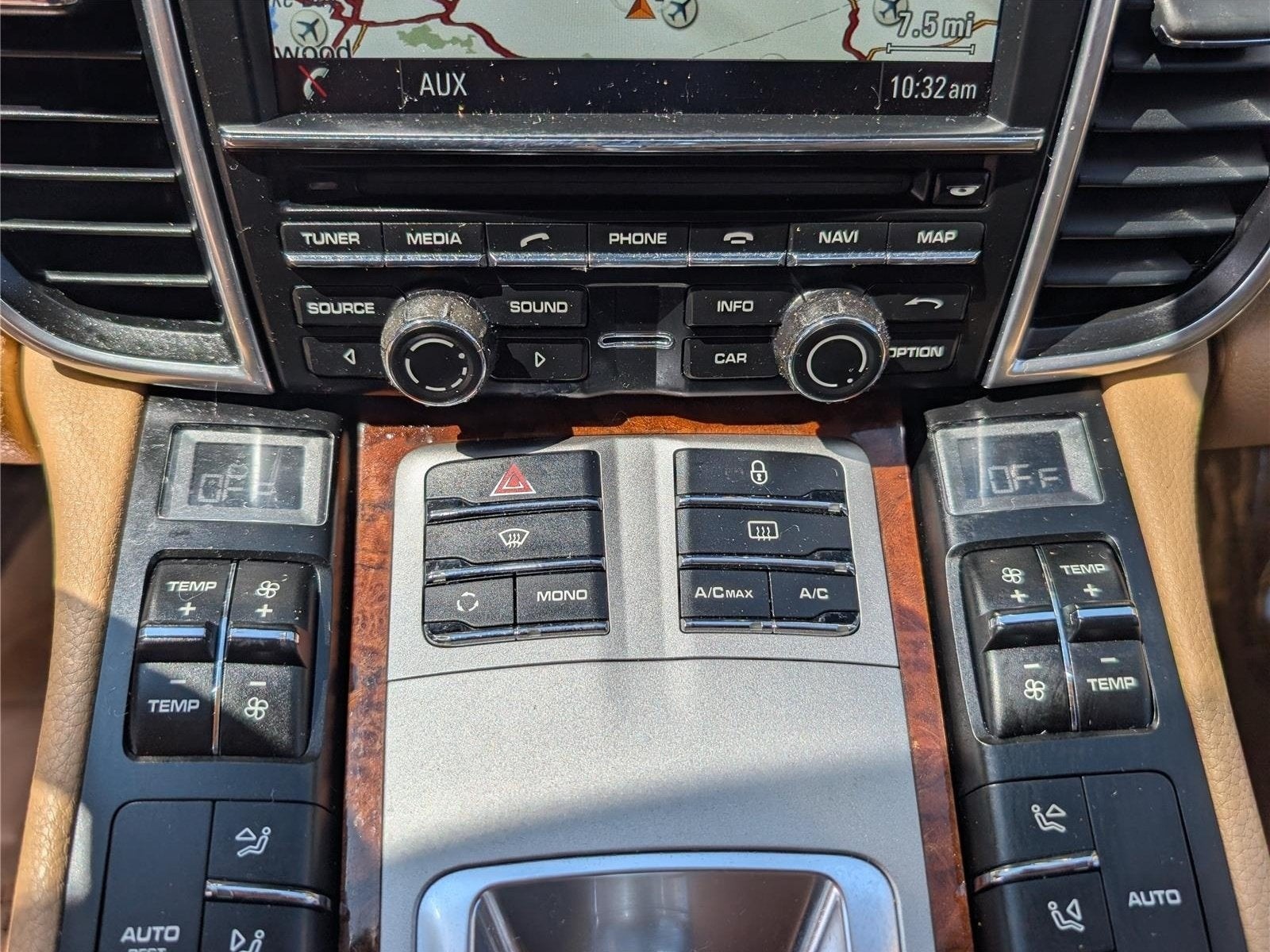 2013 Porsche Panamera 4 Platinum Edition