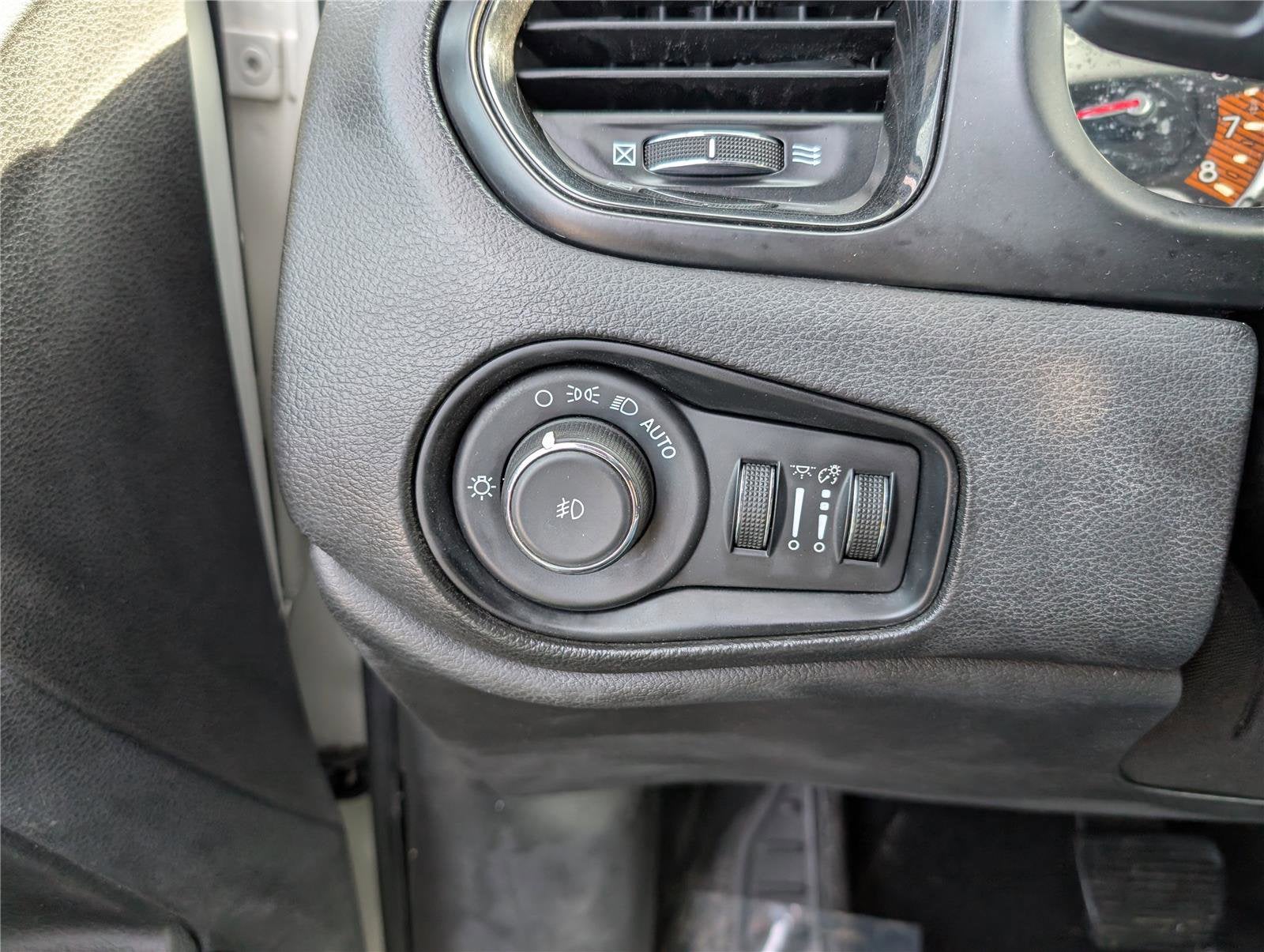 2022 Jeep Renegade Altitude