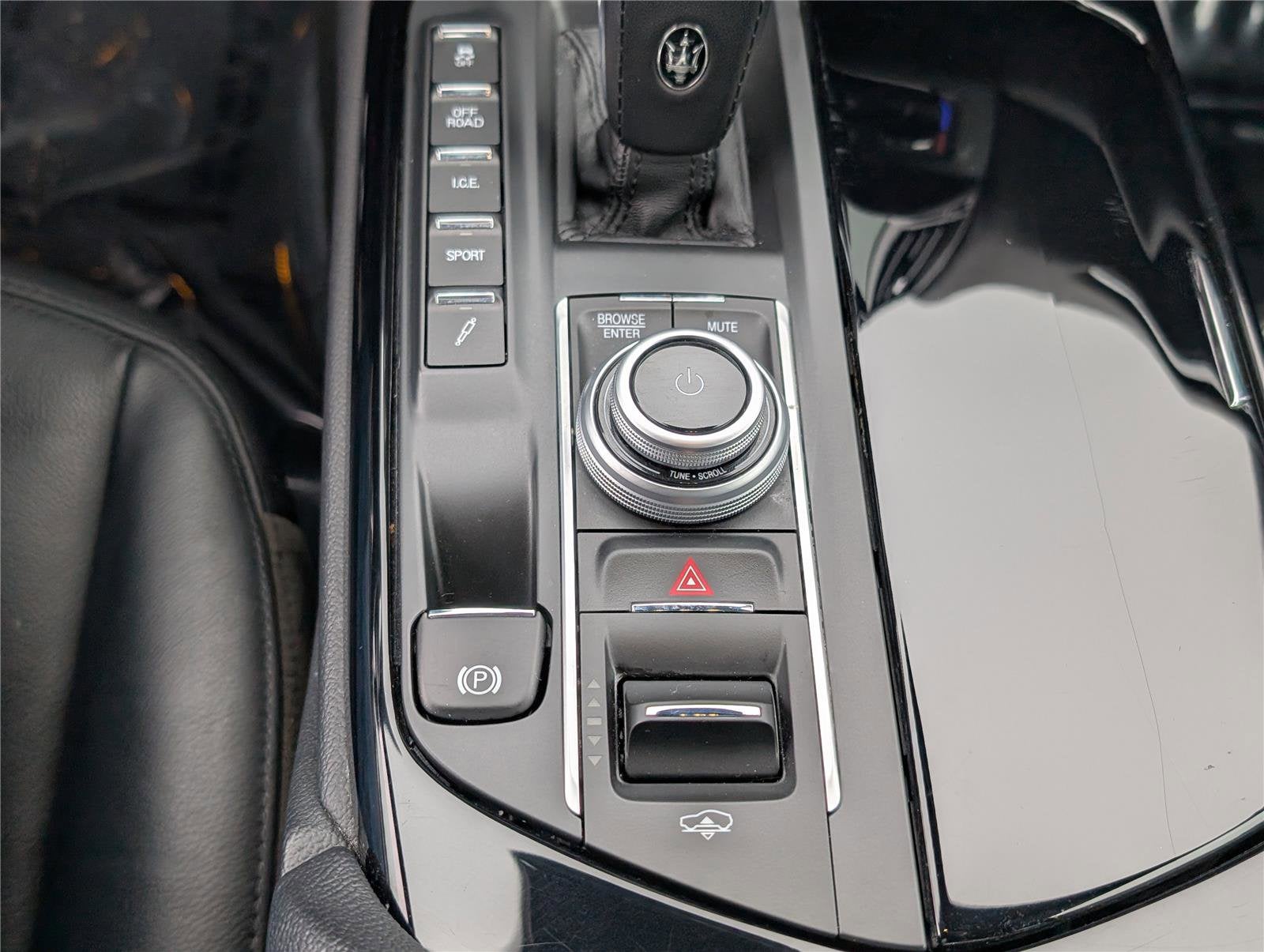 2023 Maserati Levante Modena