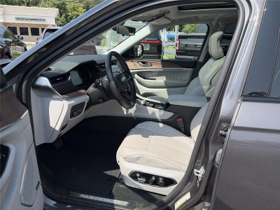 2023 Jeep Grand Cherokee L Summit