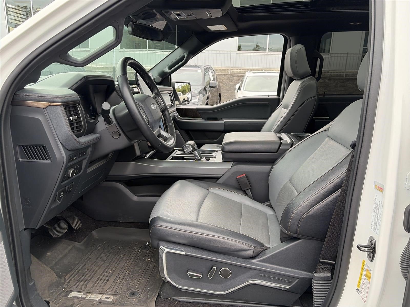 2022 Ford F-150 Lightning LARIAT