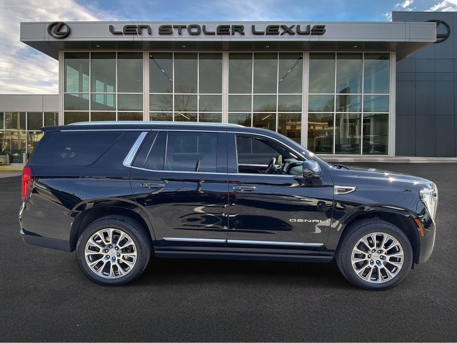 2025 GMC Yukon Denali