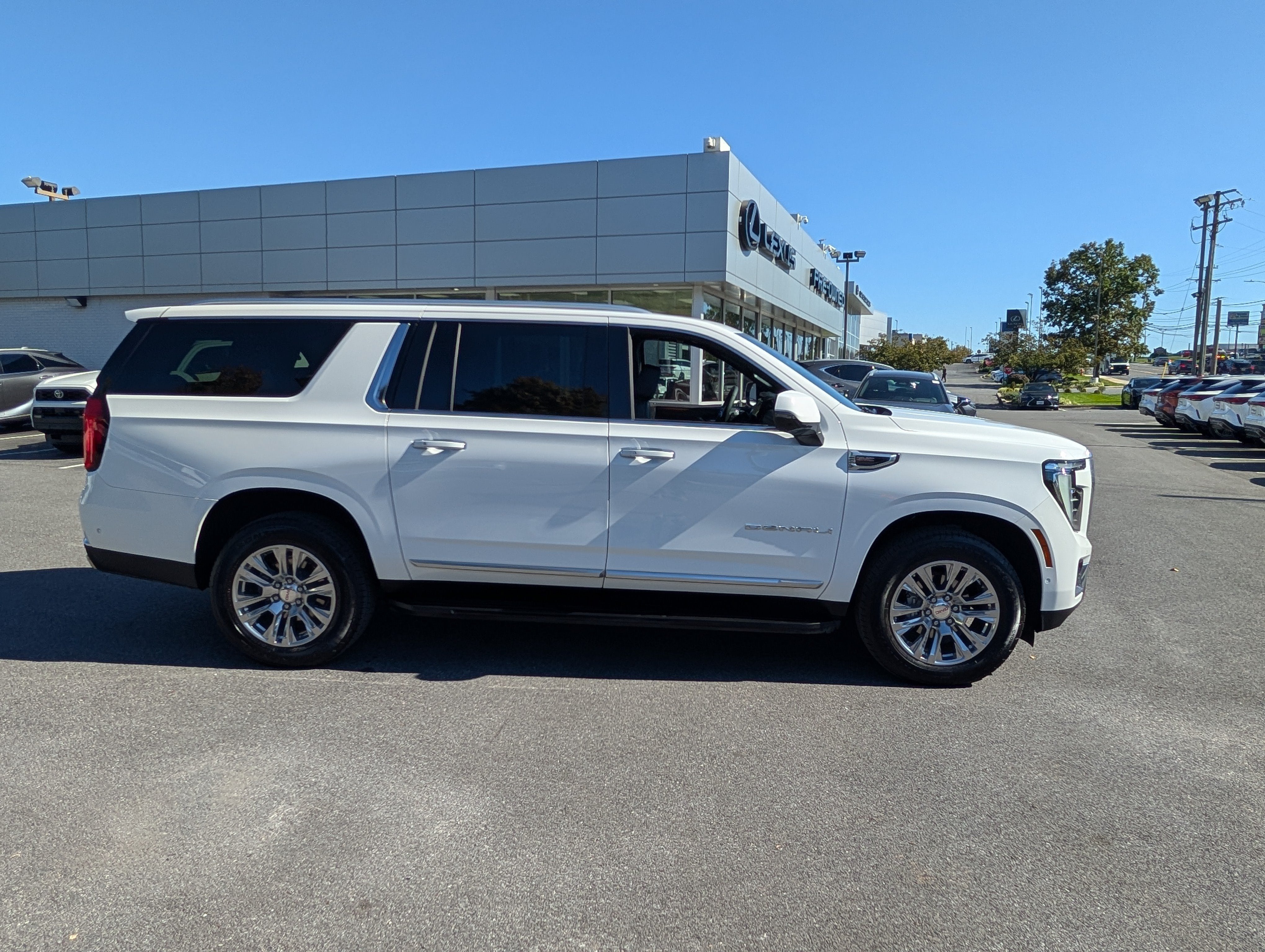 2025 GMC Yukon XL Denali