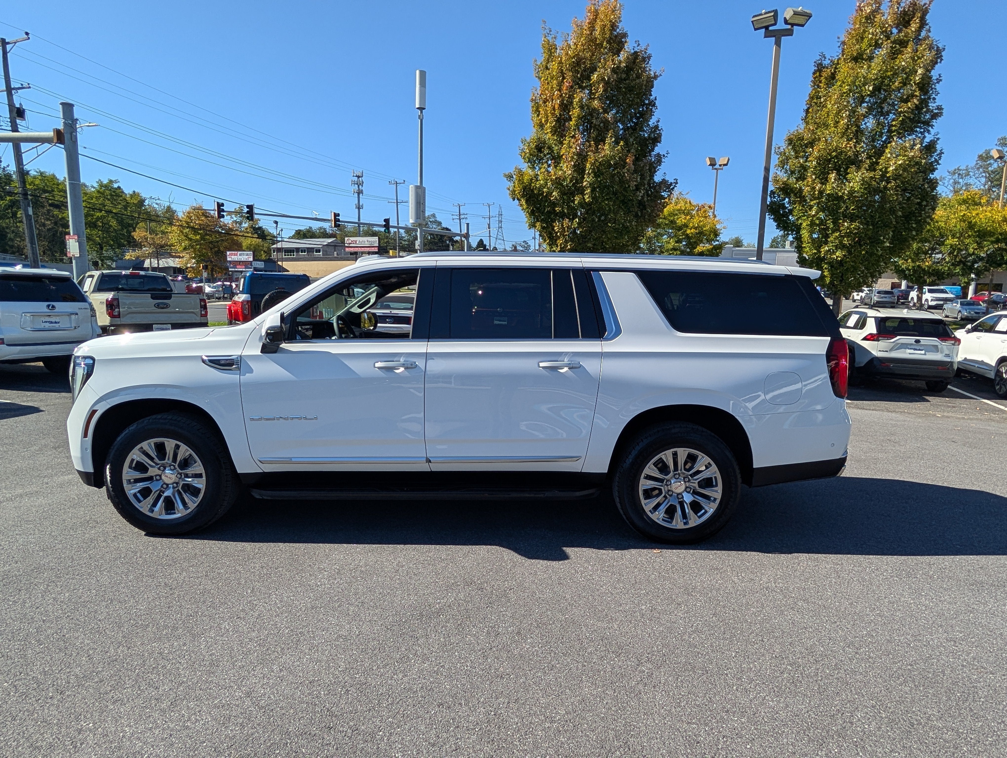2025 GMC Yukon XL Denali