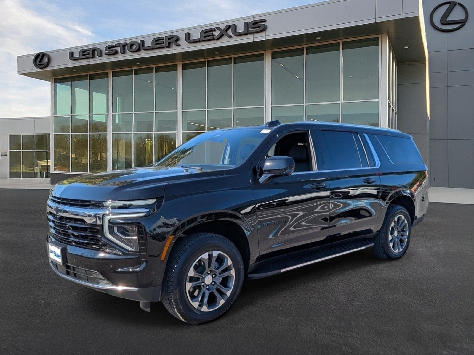 2025 Chevrolet Suburban LS