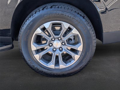 2025 Chevrolet Suburban LS