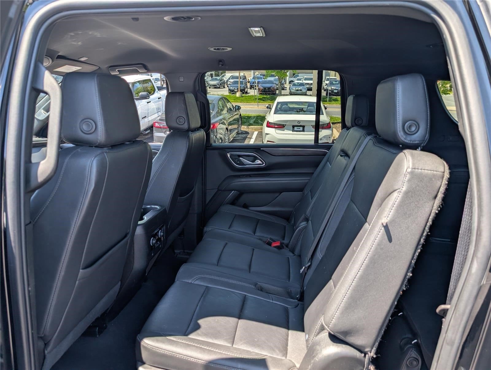 2023 Chevrolet Suburban LT