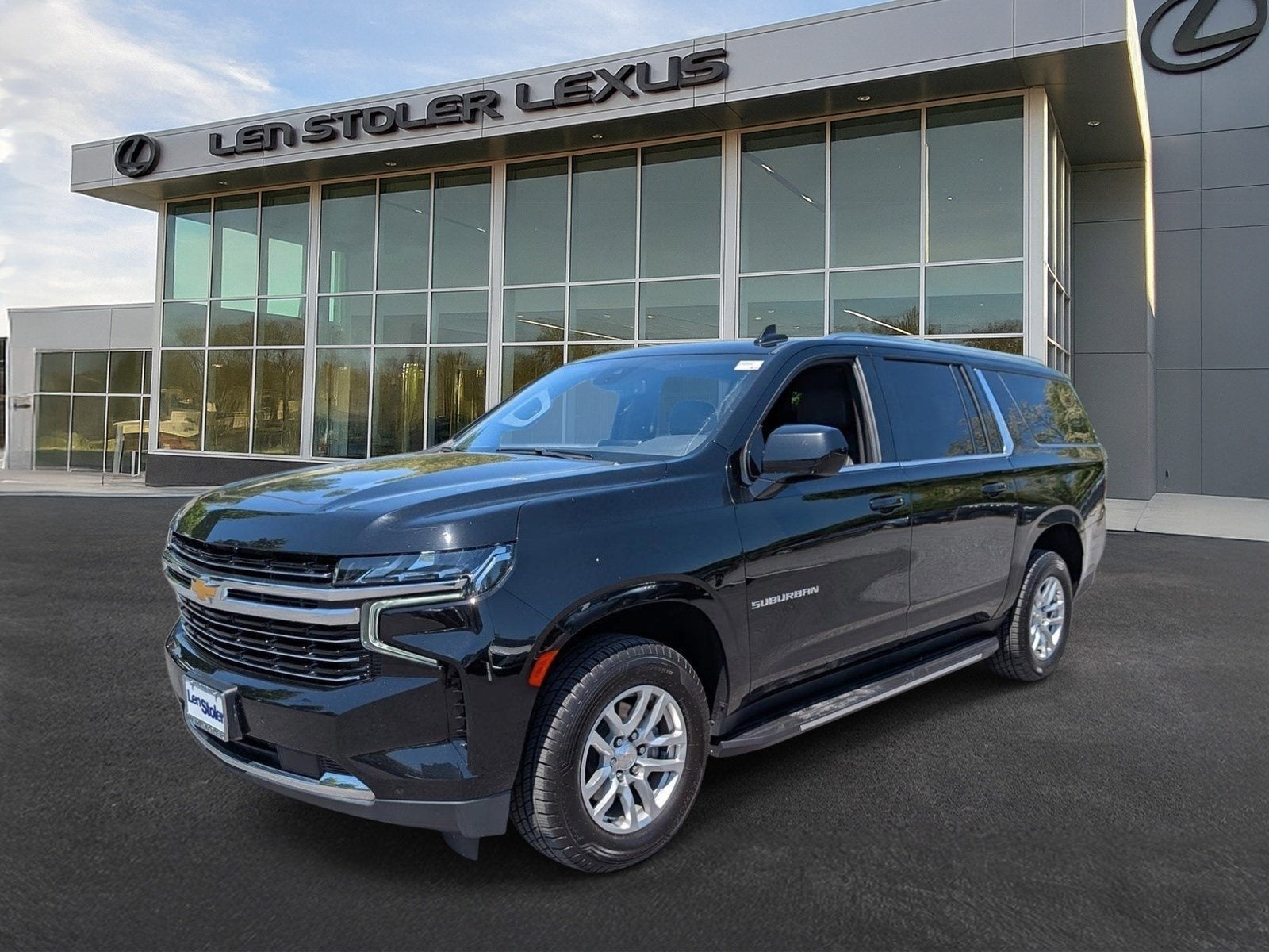 2023 Chevrolet Suburban LT
