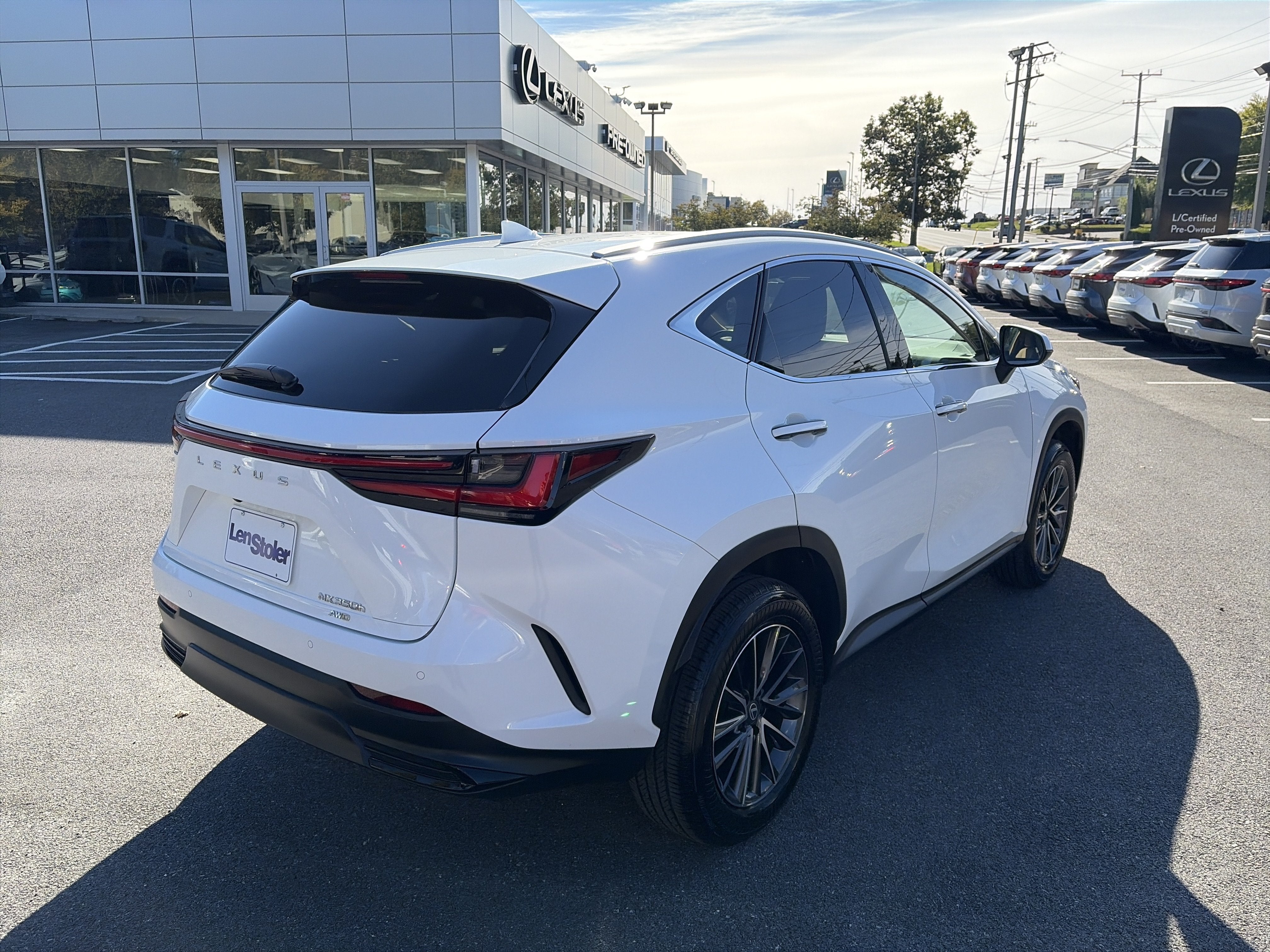 2026 Lexus NX 350h Premium AWD