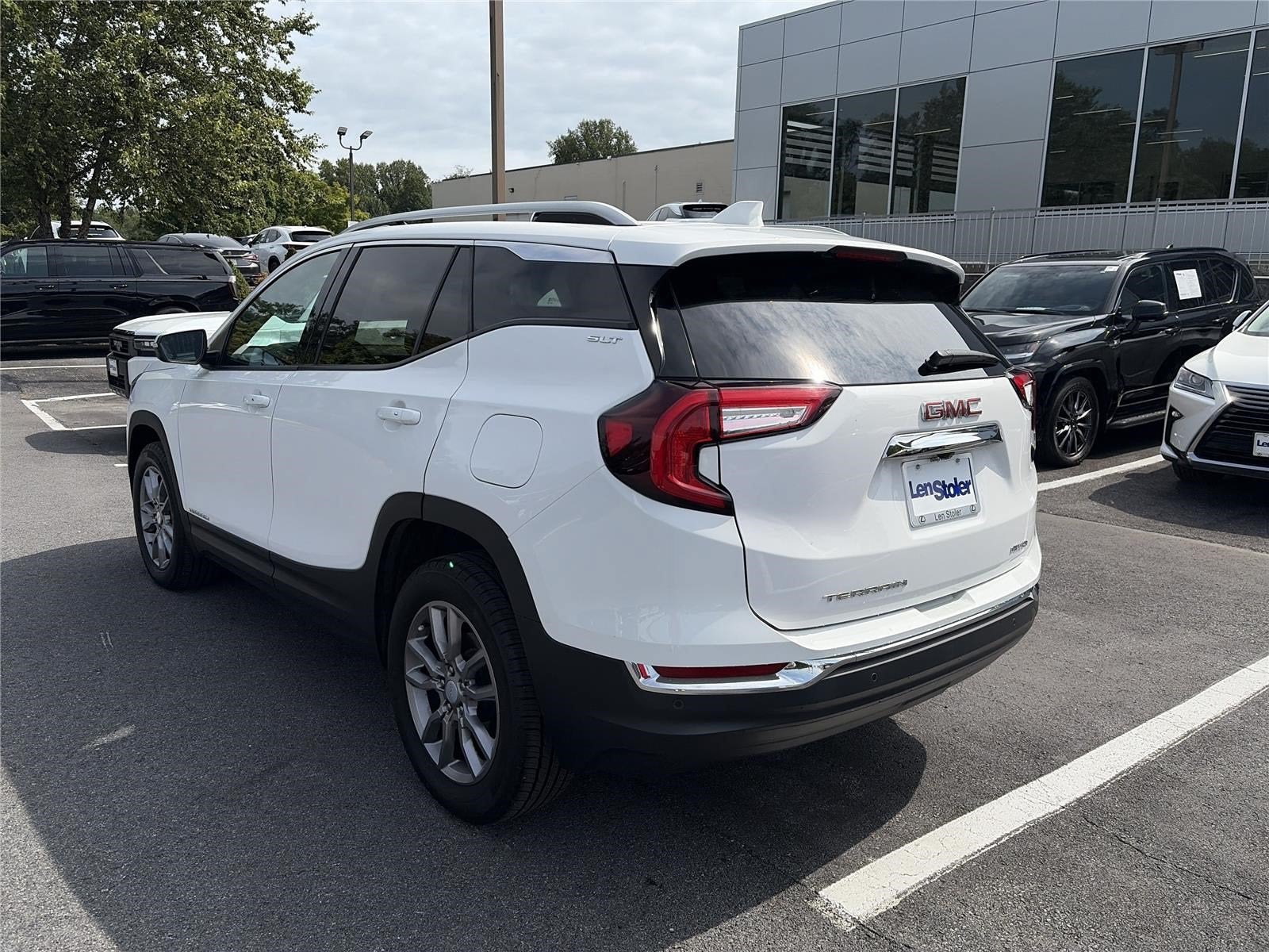 2023 GMC Terrain SLT
