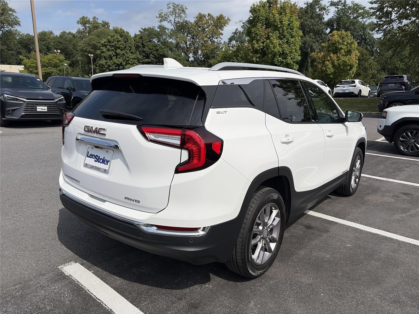 2023 GMC Terrain SLT