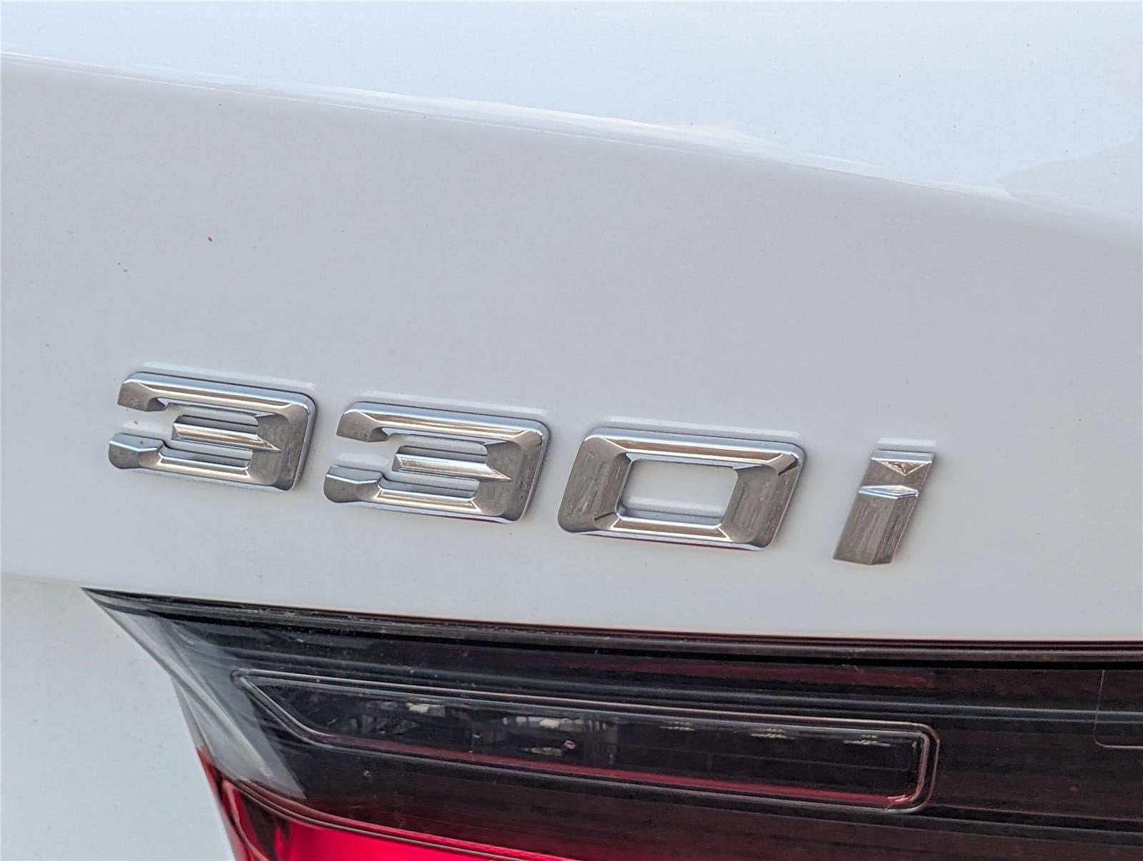 2025 BMW 3 Series 330i