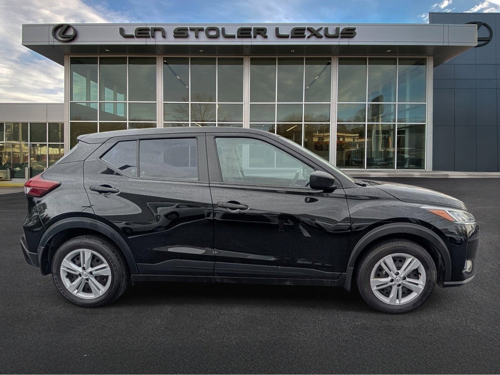 2024 Nissan Kicks S