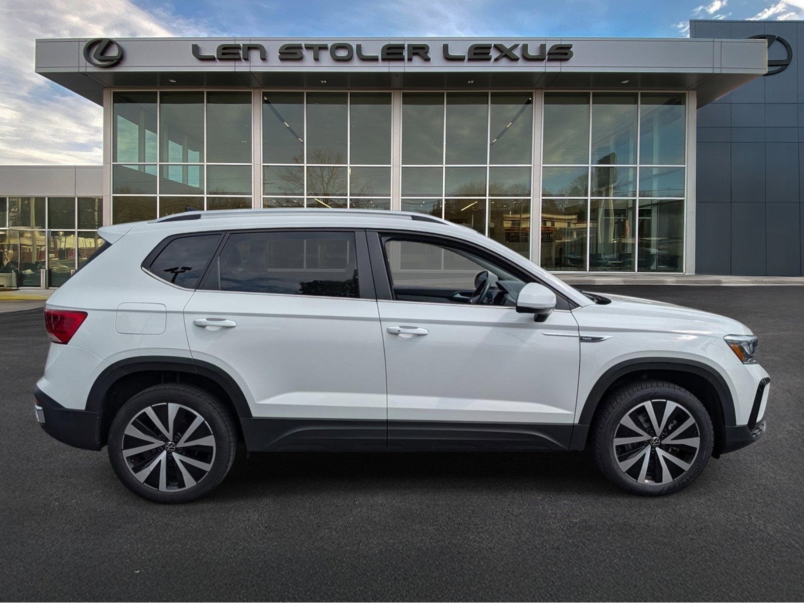 2024 Volkswagen Taos SE