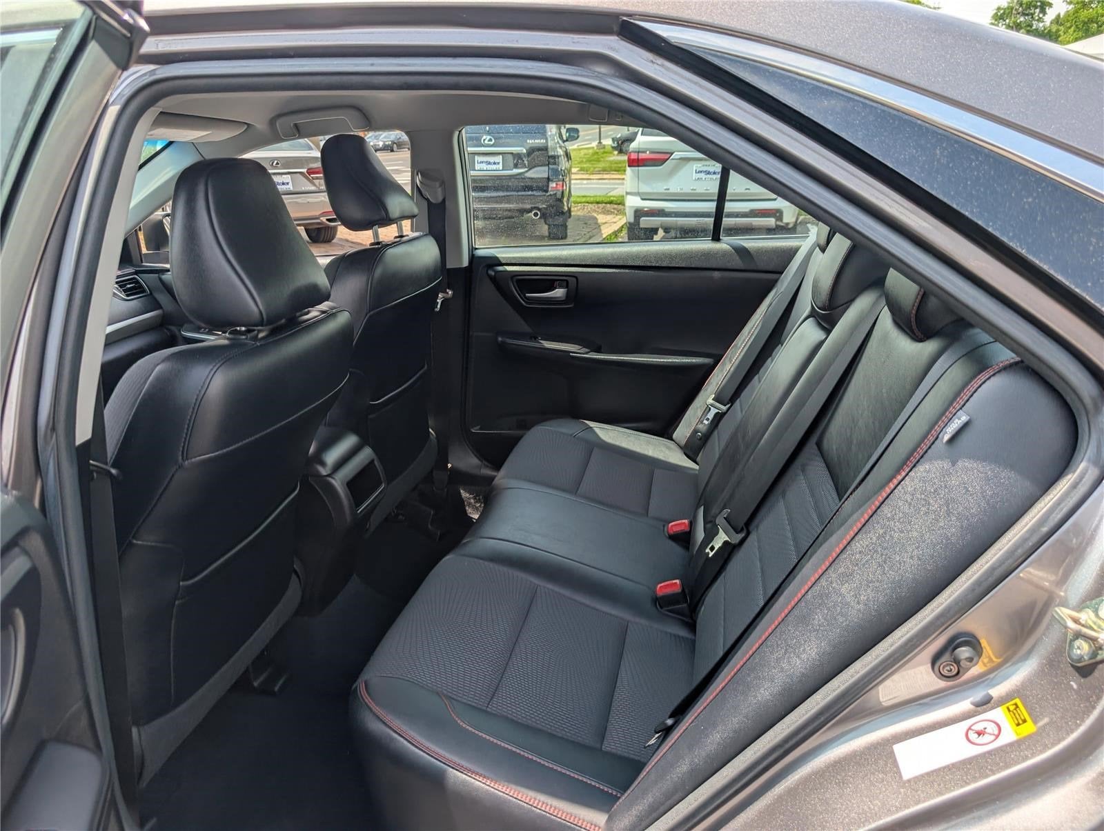 2017 Toyota Camry SE