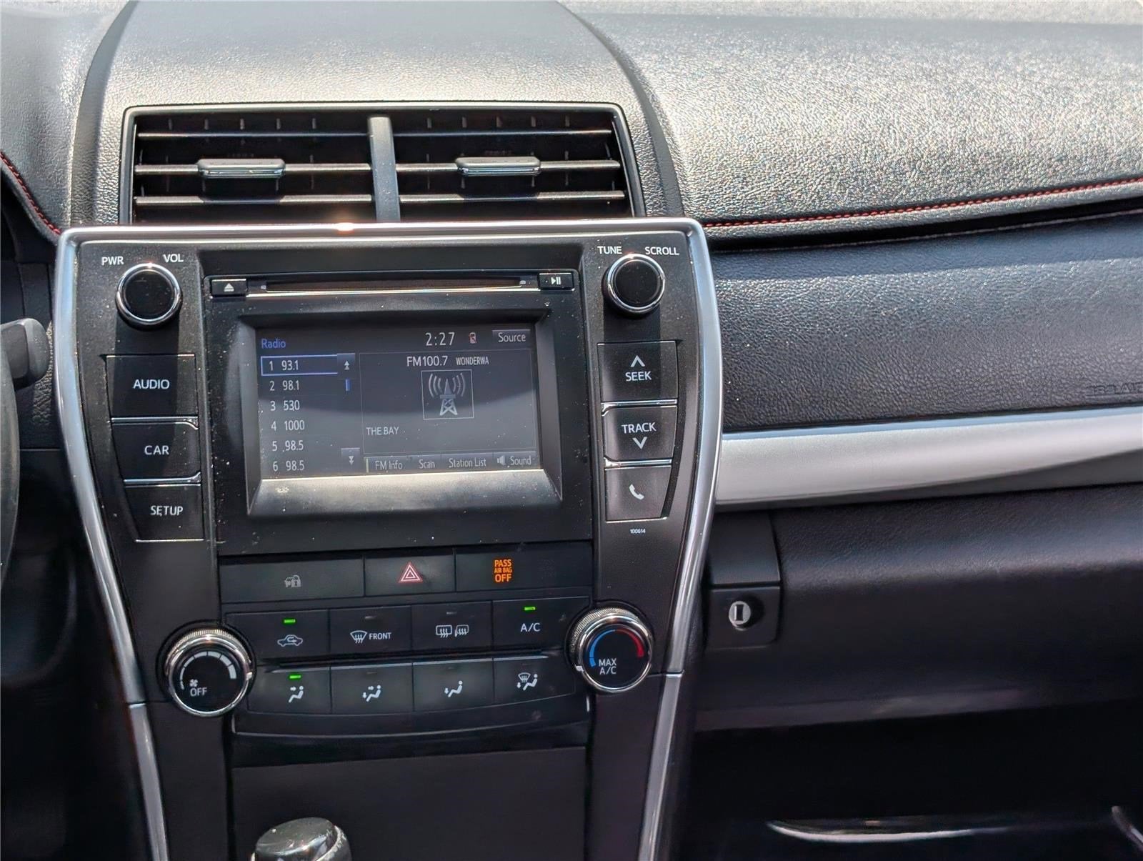 2017 Toyota Camry SE