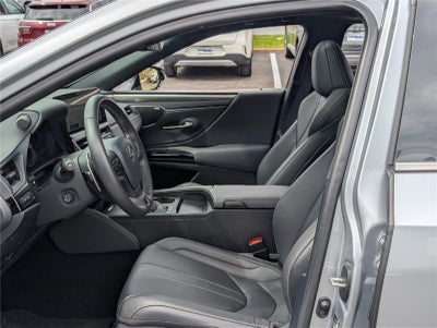 2024 Lexus ES ES 300h F SPORT Handling