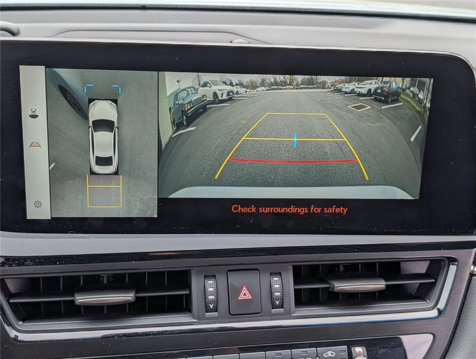 2024 Lexus ES ES 300h F SPORT Handling