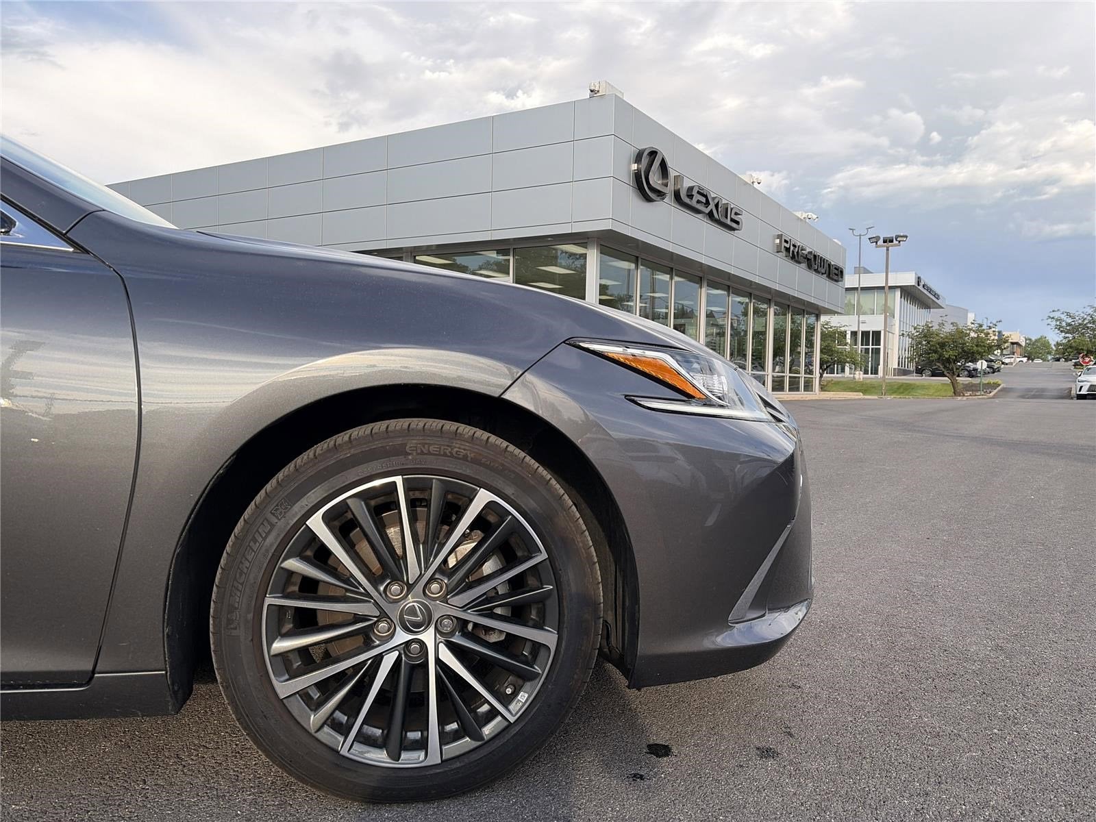 2025 Lexus ES 350 FWD