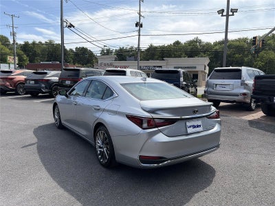 2025 Lexus ES 300h Luxury FWD