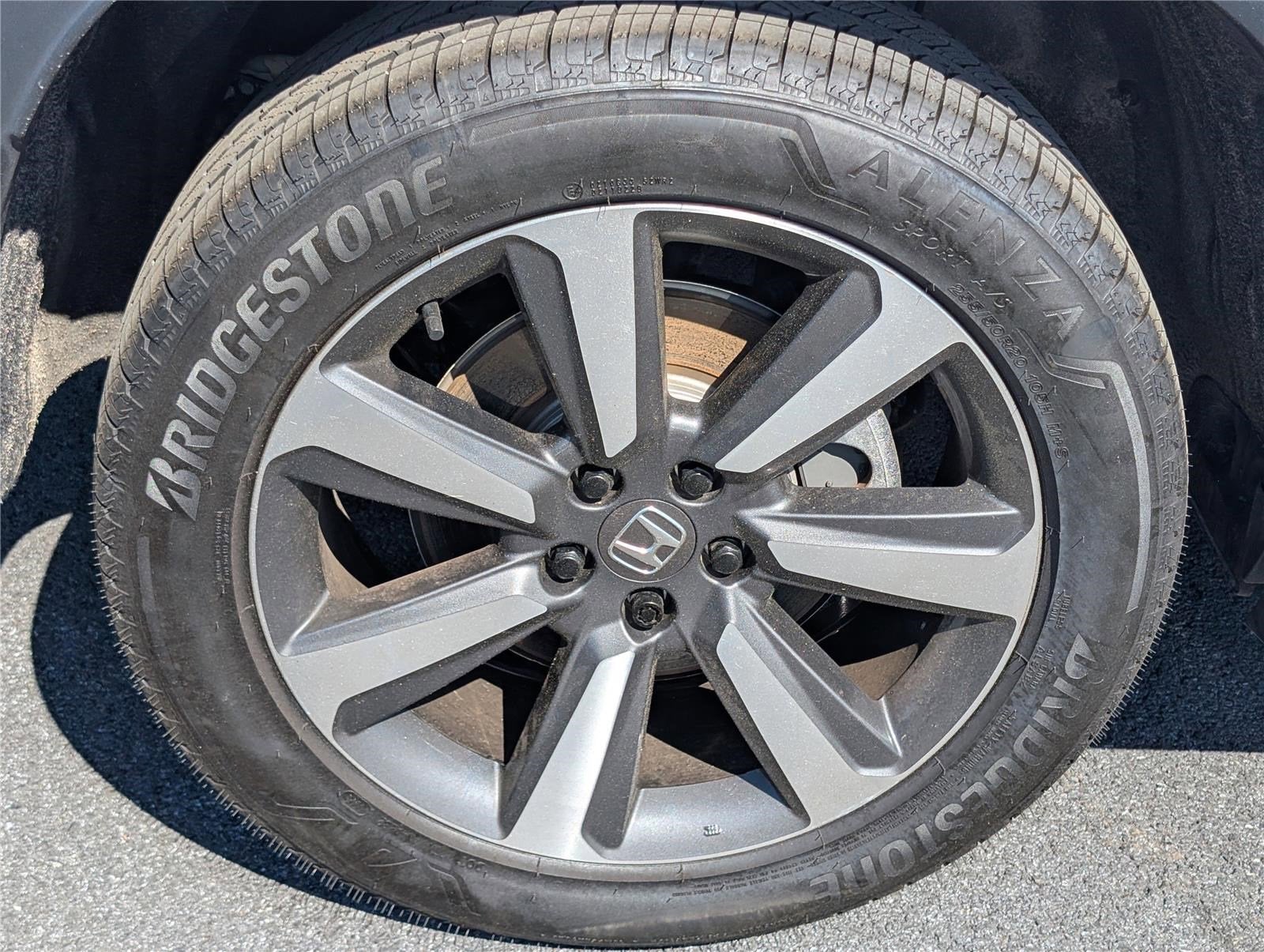 2023 Honda Pilot Touring