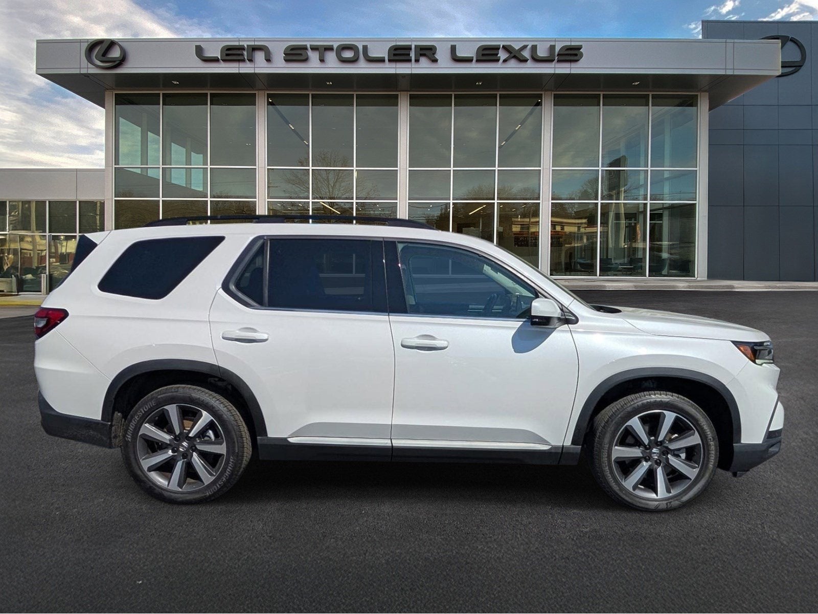 2023 Honda Pilot Touring