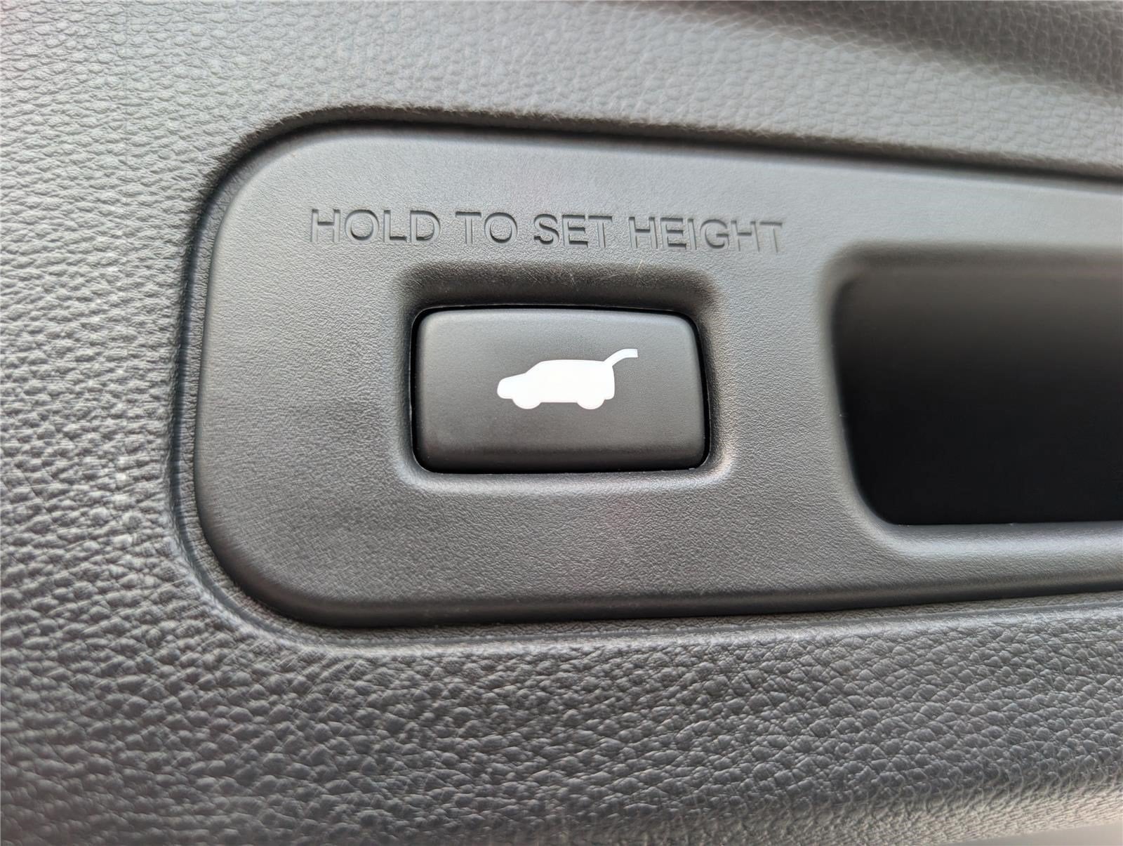 2022 Acura MDX w/Technology Package