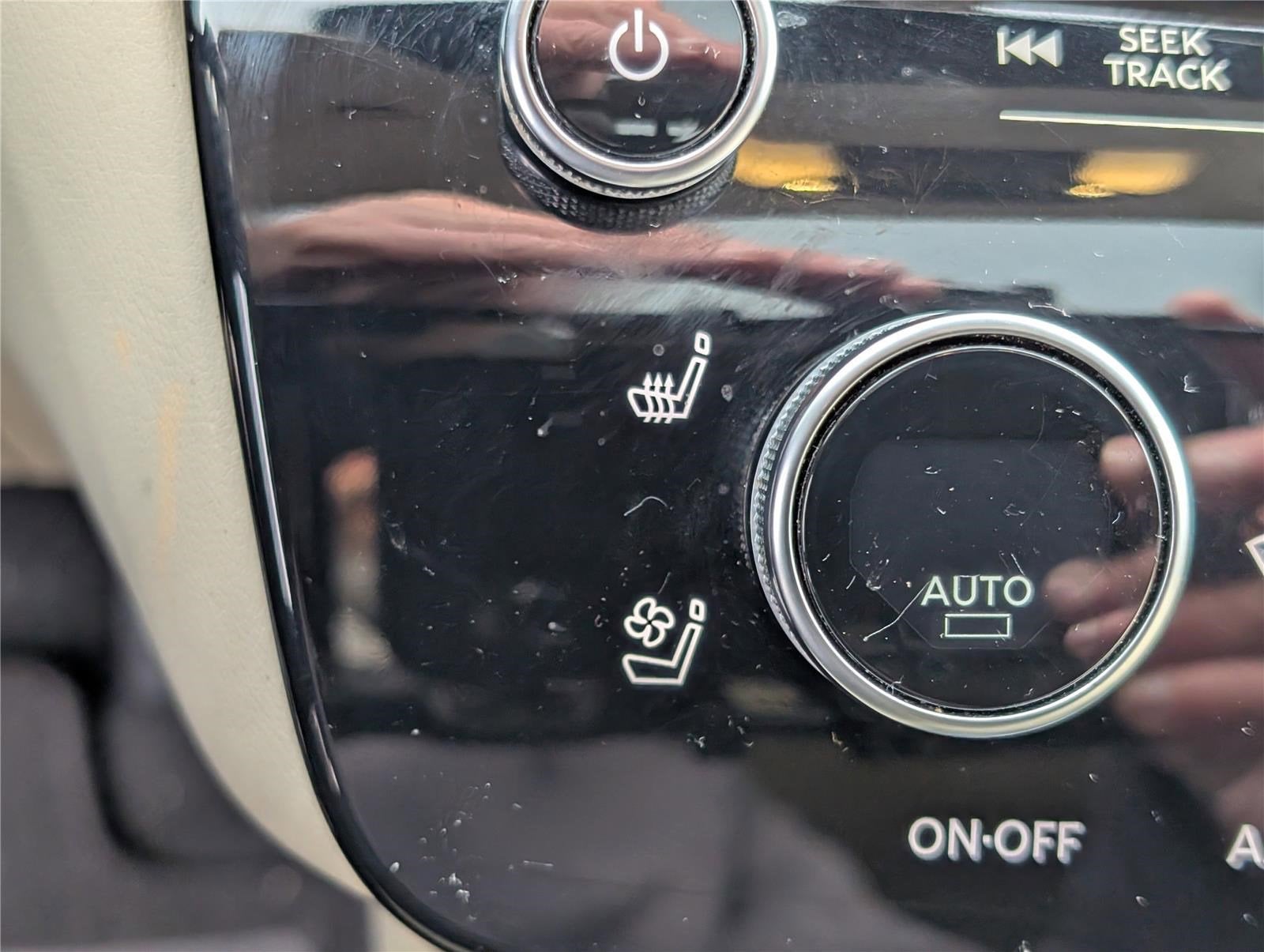 2022 INFINITI QX60 LUXE