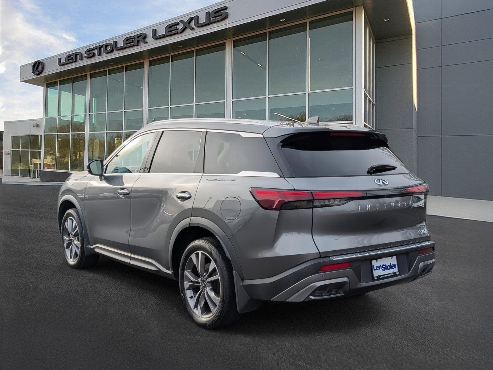 2022 INFINITI QX60 LUXE