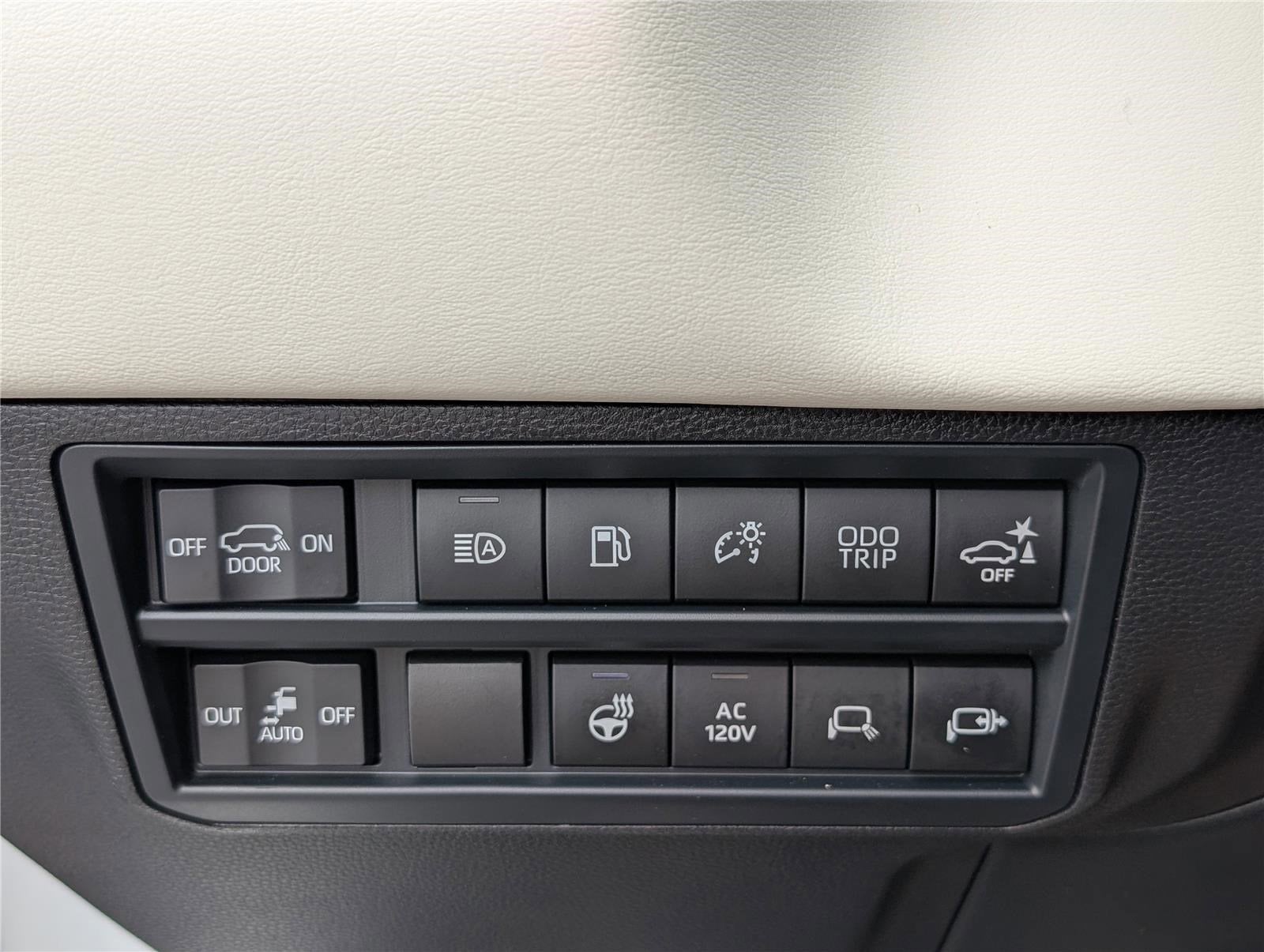 2024 Toyota Sequoia Capstone