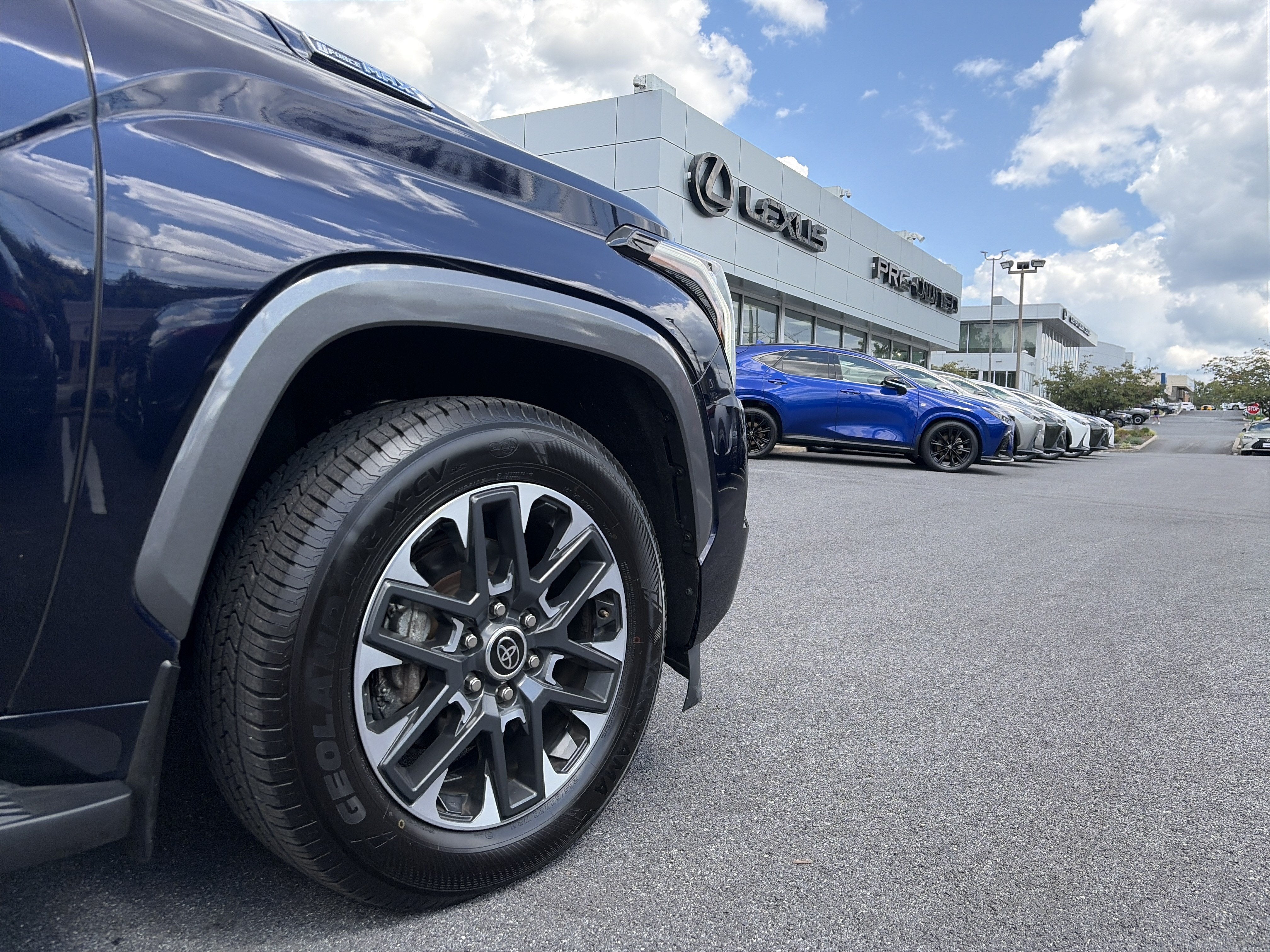 2023 Toyota Sequoia SR5