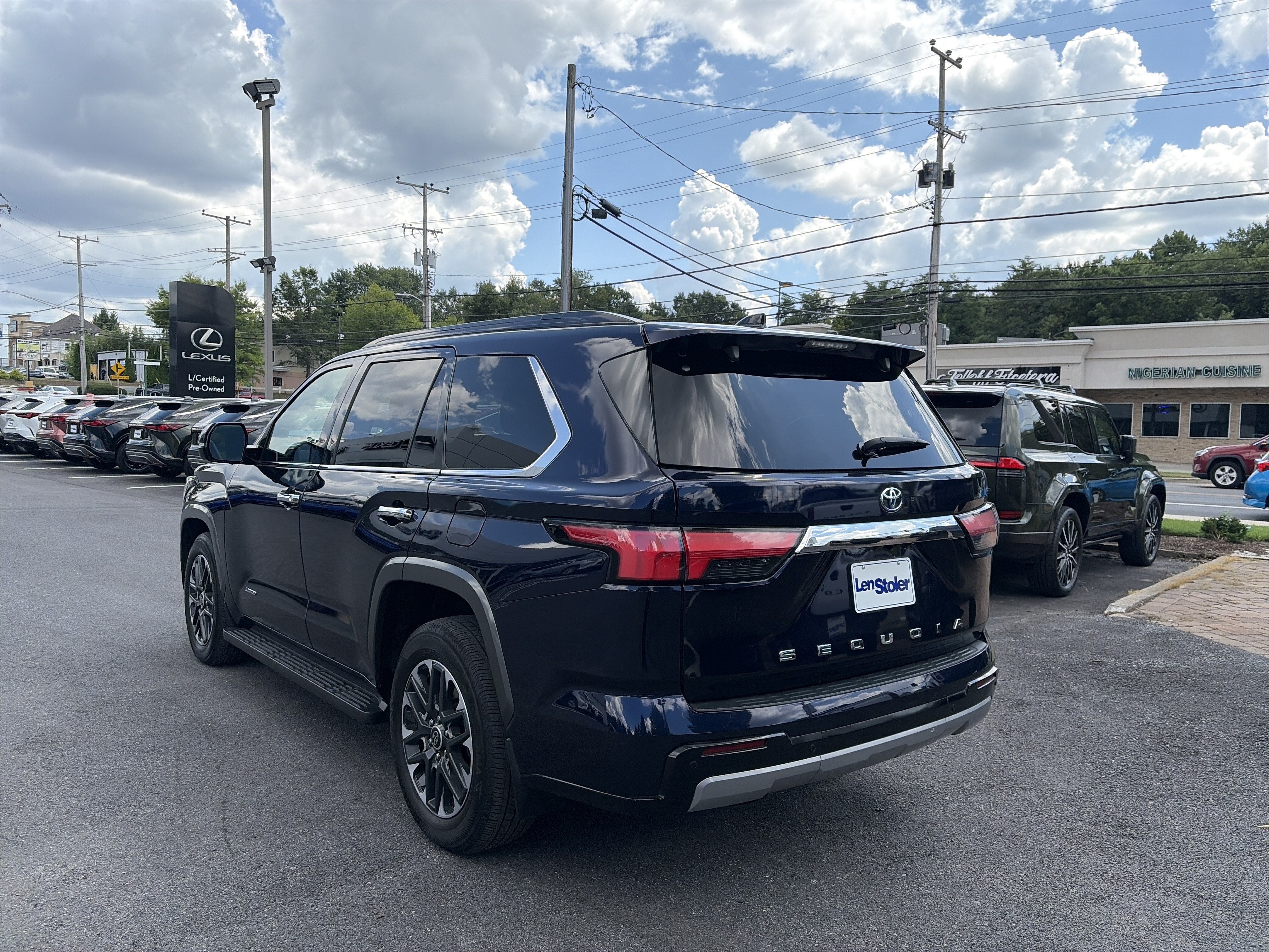 2023 Toyota Sequoia SR5