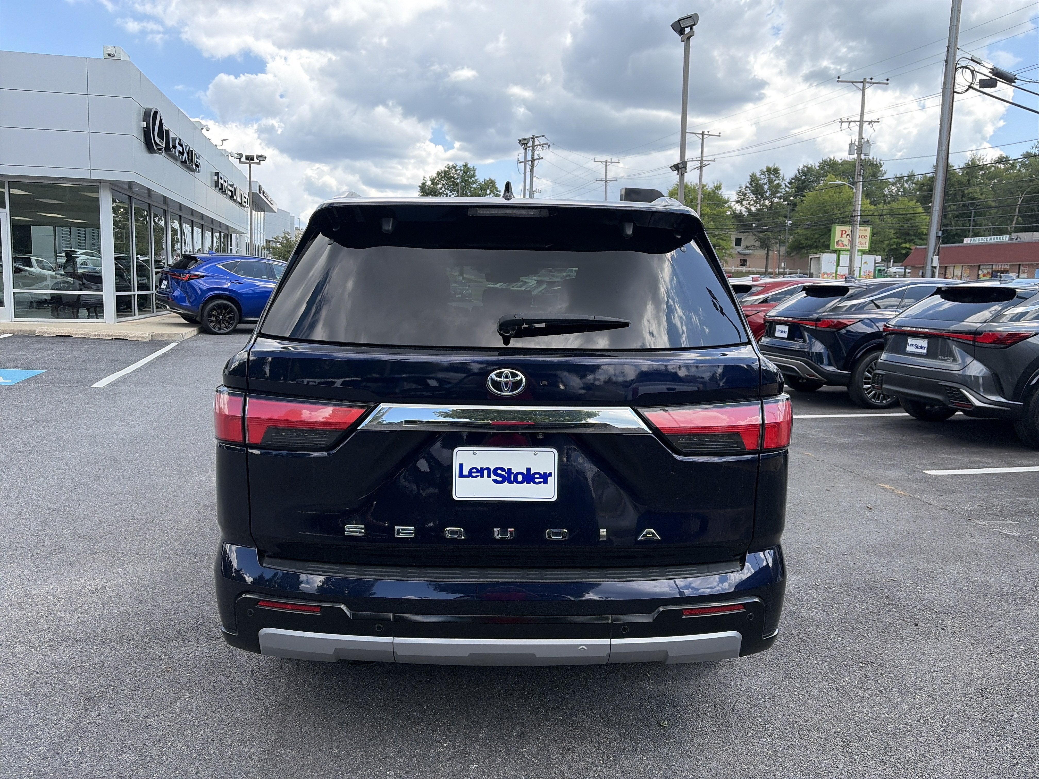 2023 Toyota Sequoia SR5