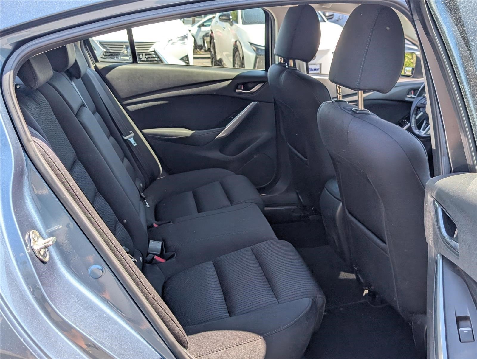 2016 Mazda Mazda6 i Sport