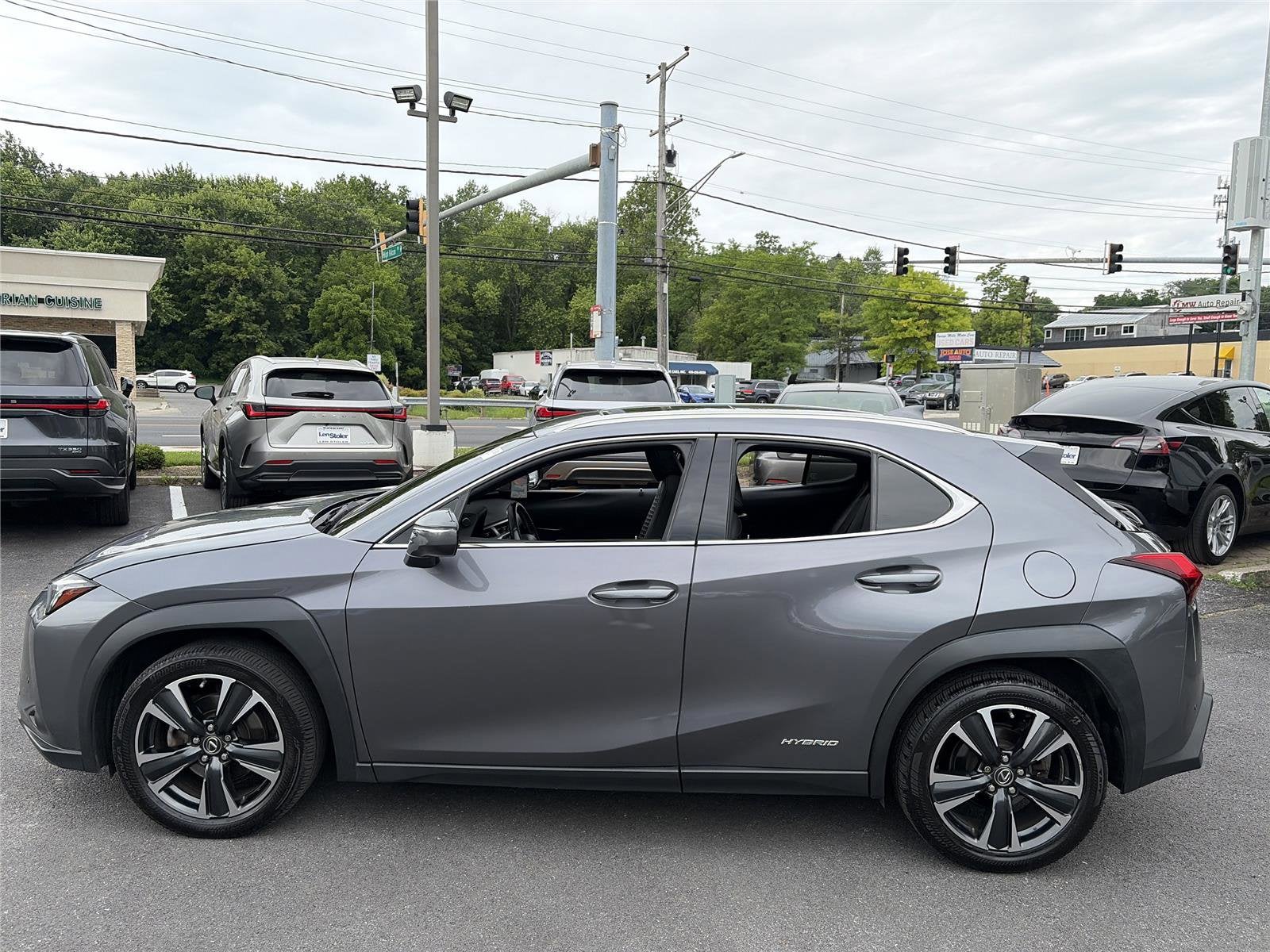 2021 Lexus UX 250h AWD