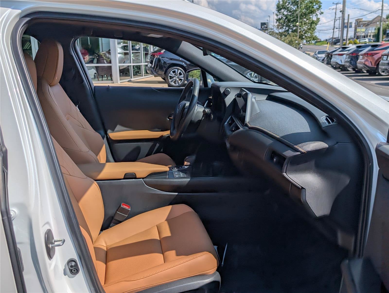 2025 Lexus UX 300h Premium AWD