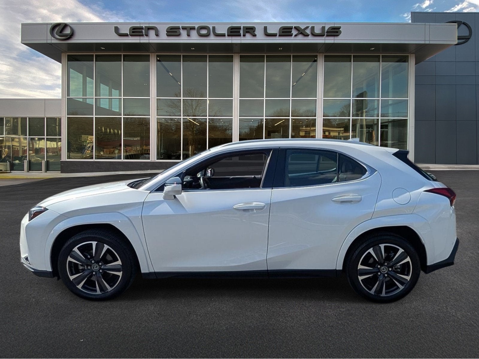 2025 Lexus UX 300h Premium AWD