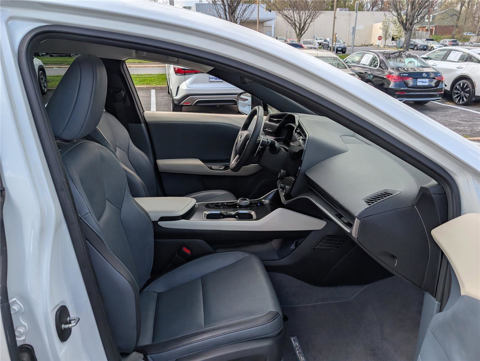 2023 Lexus RZ RZ 450e Premium