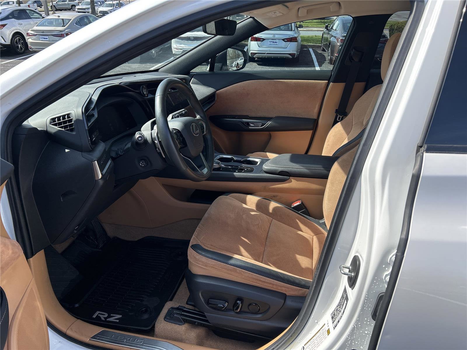 2023 Lexus RZ 450e Luxury AWD