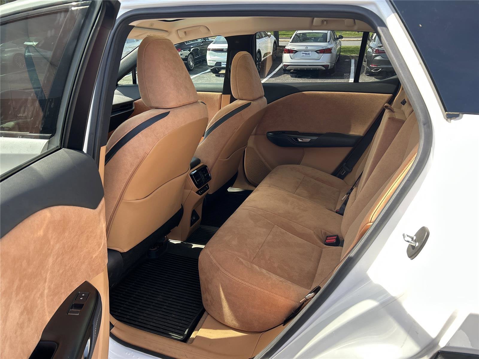 2023 Lexus RZ 450e Luxury AWD