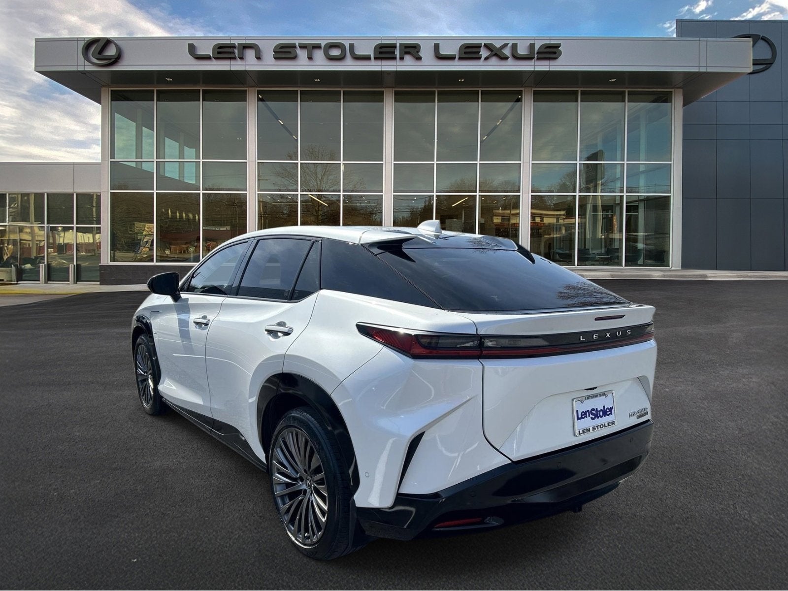 2023 Lexus RZ 450e Luxury AWD