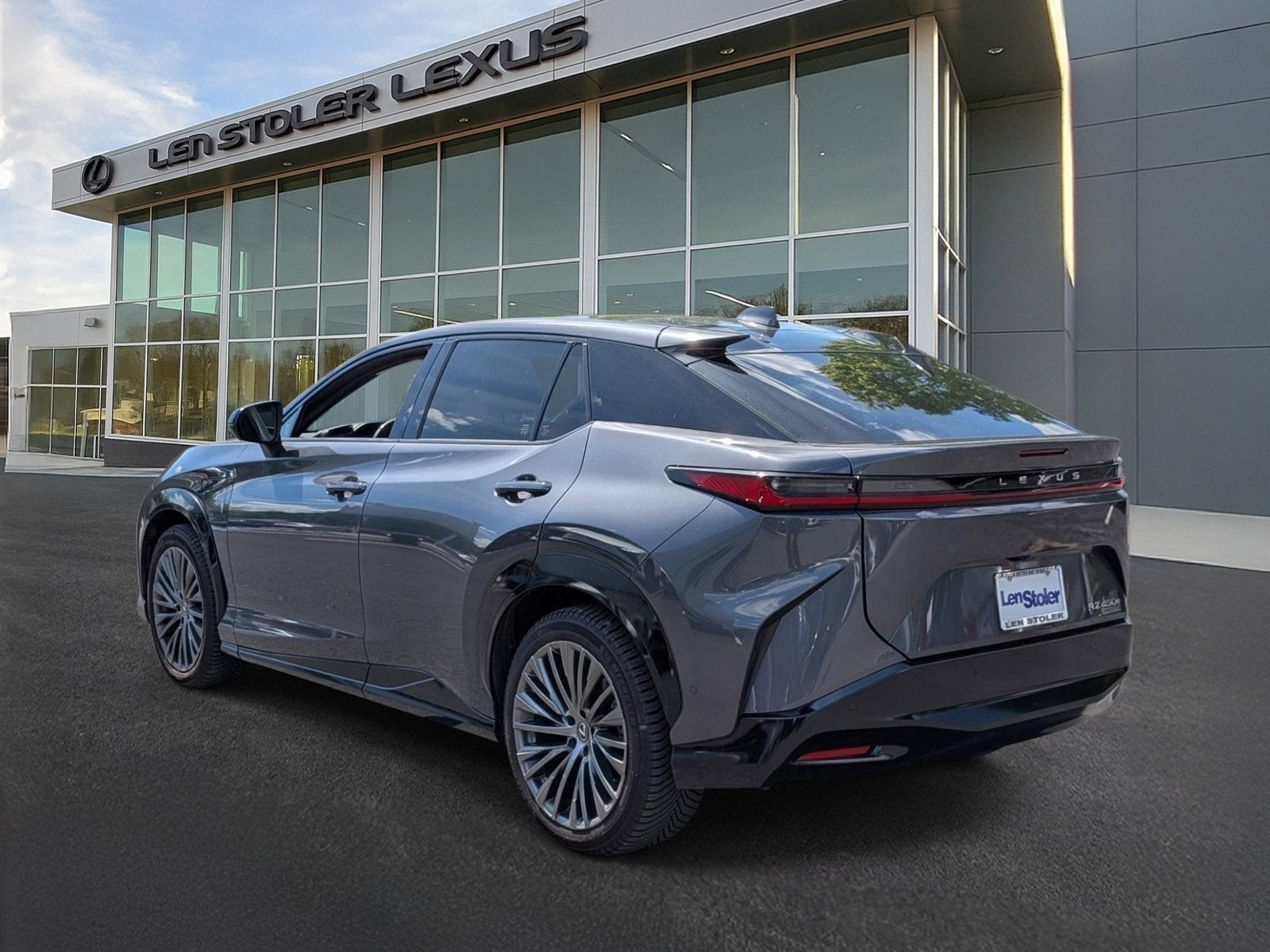 2023 Lexus RZ 450e Luxury AWD