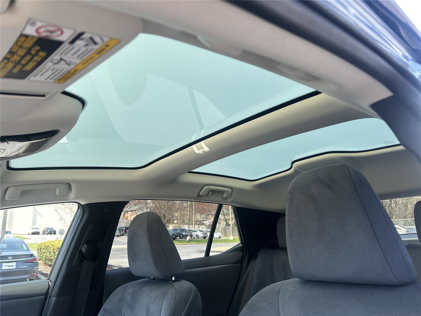 2023 Lexus RZ 450e Luxury AWD