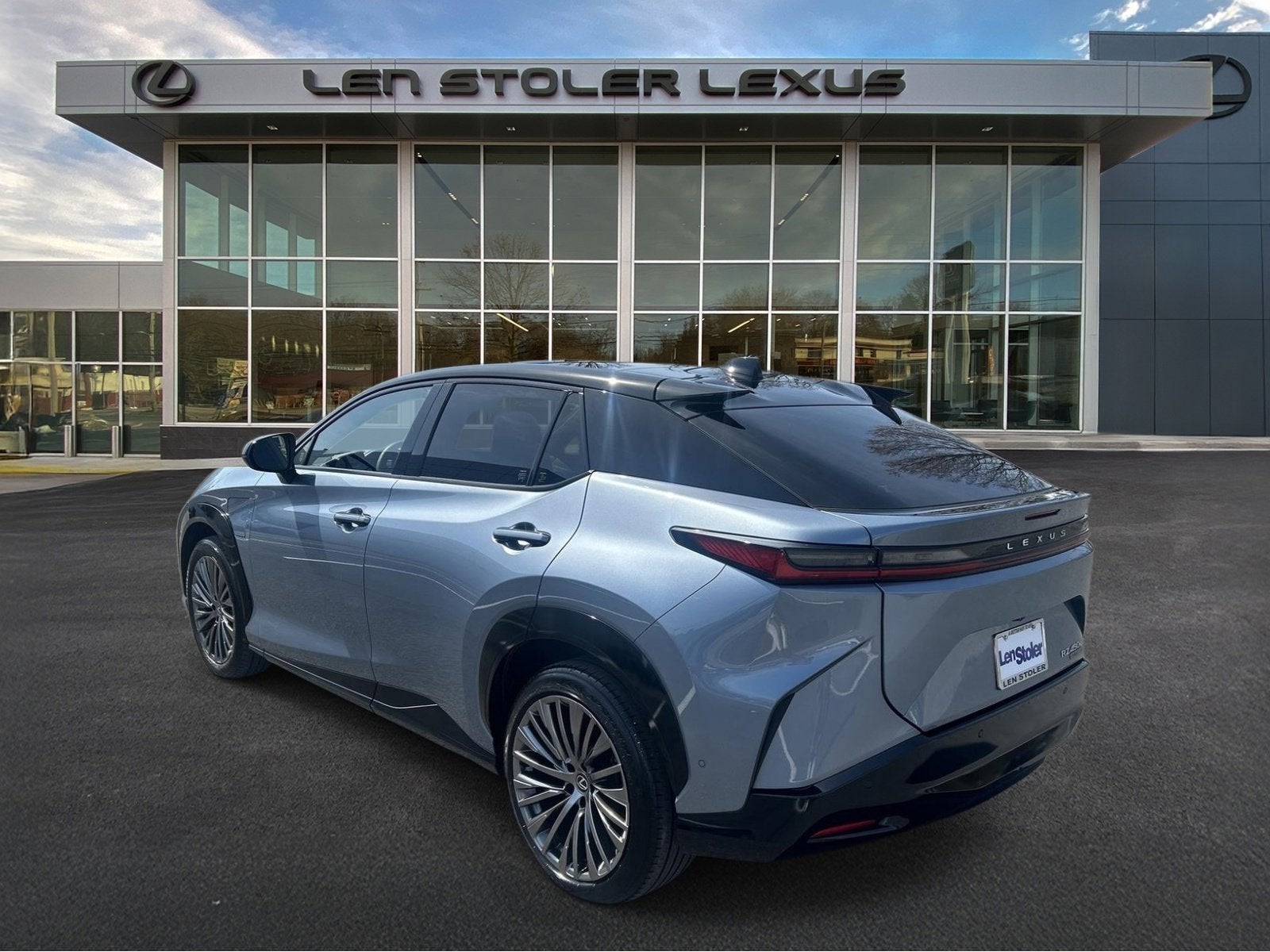 2023 Lexus RZ 450e Luxury AWD