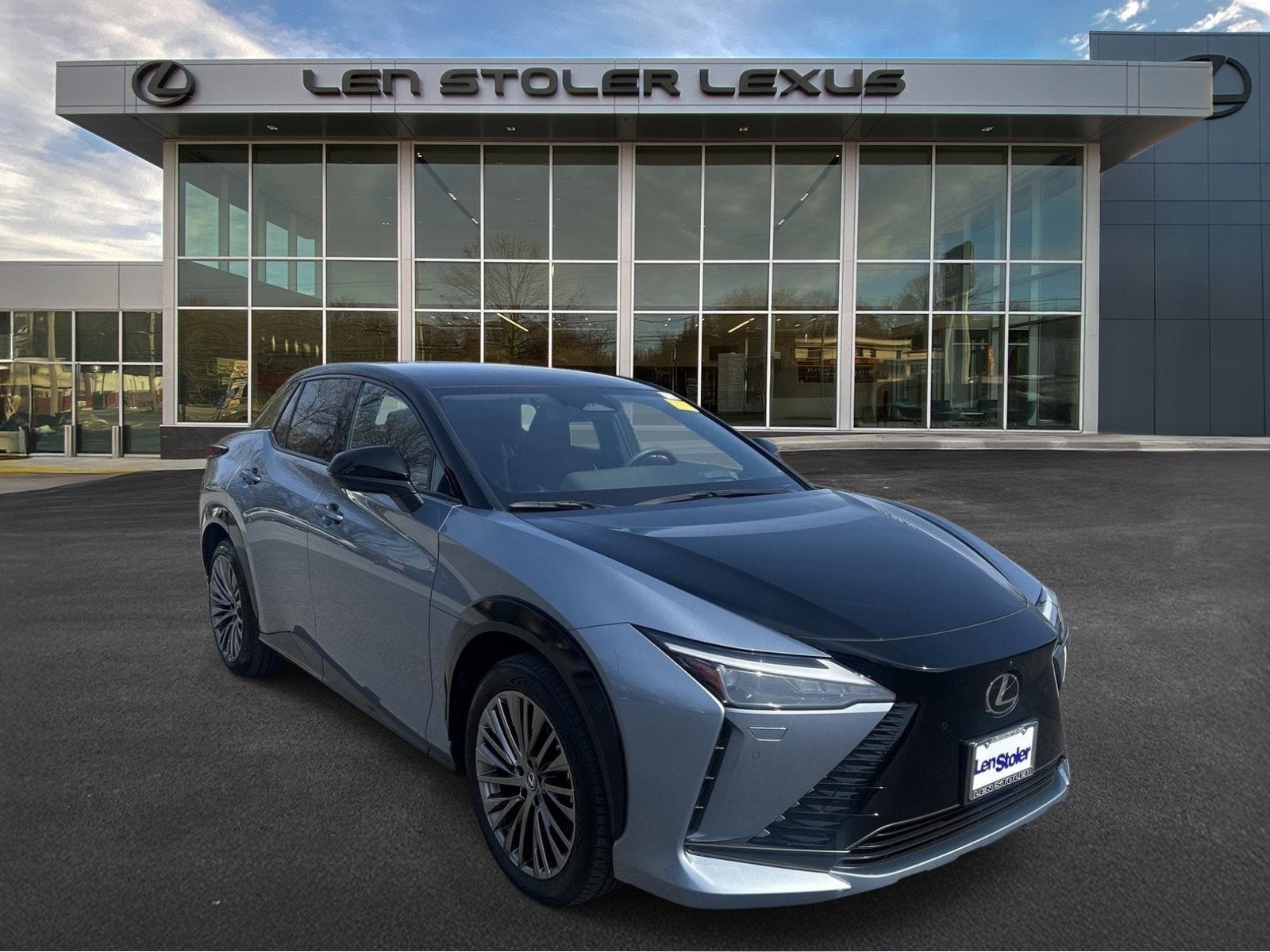 2023 Lexus RZ 450e Luxury AWD