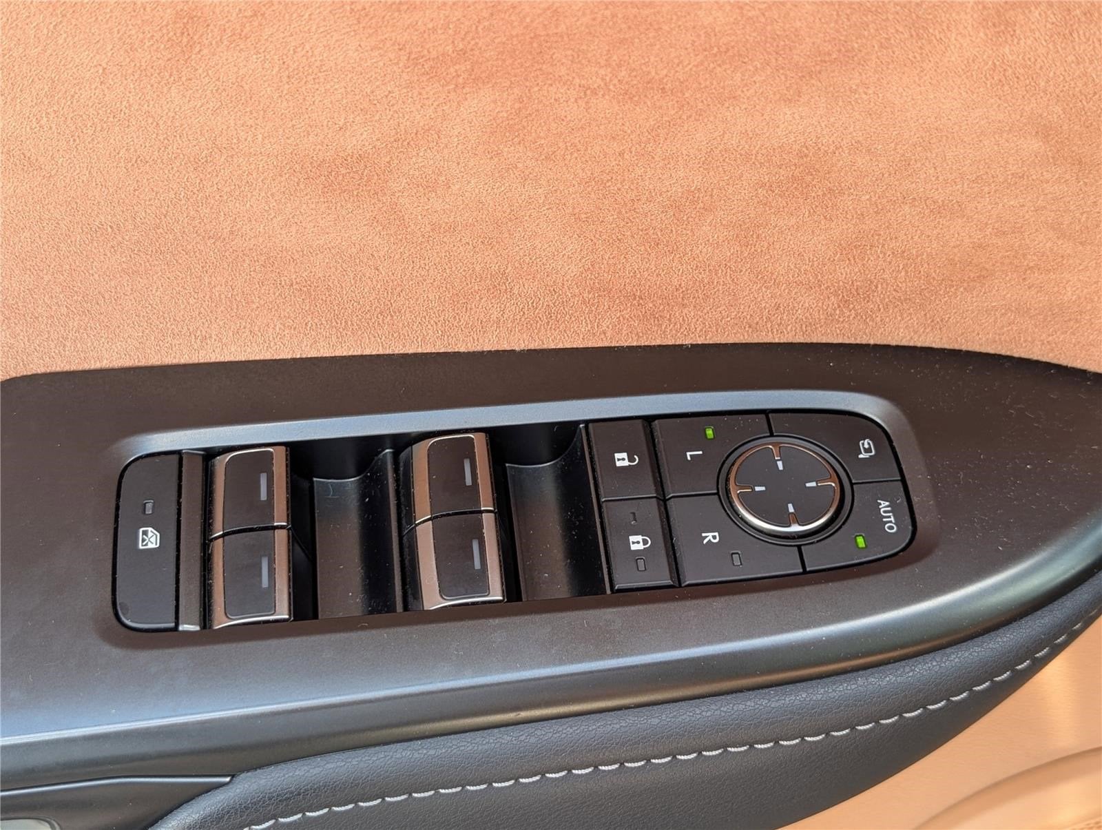 2023 Lexus RZ RZ 450e Luxury