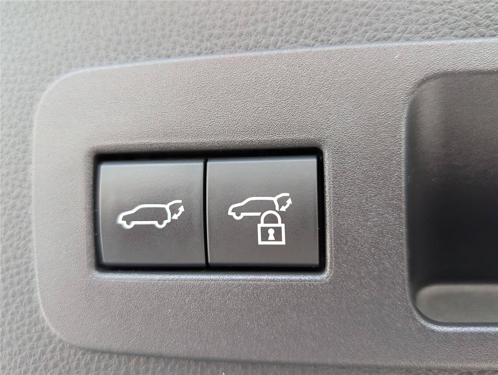 2023 Lexus LX 600 Premium 4WD