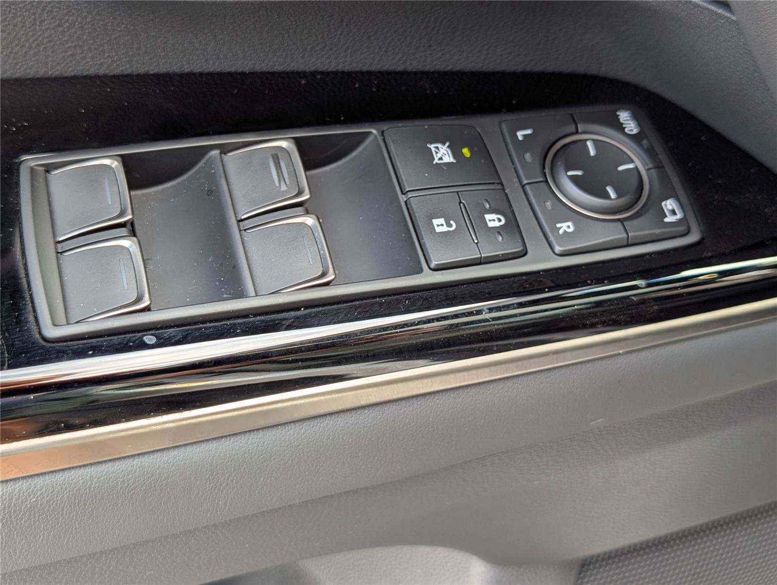 2023 Lexus LX 600 Premium 4WD