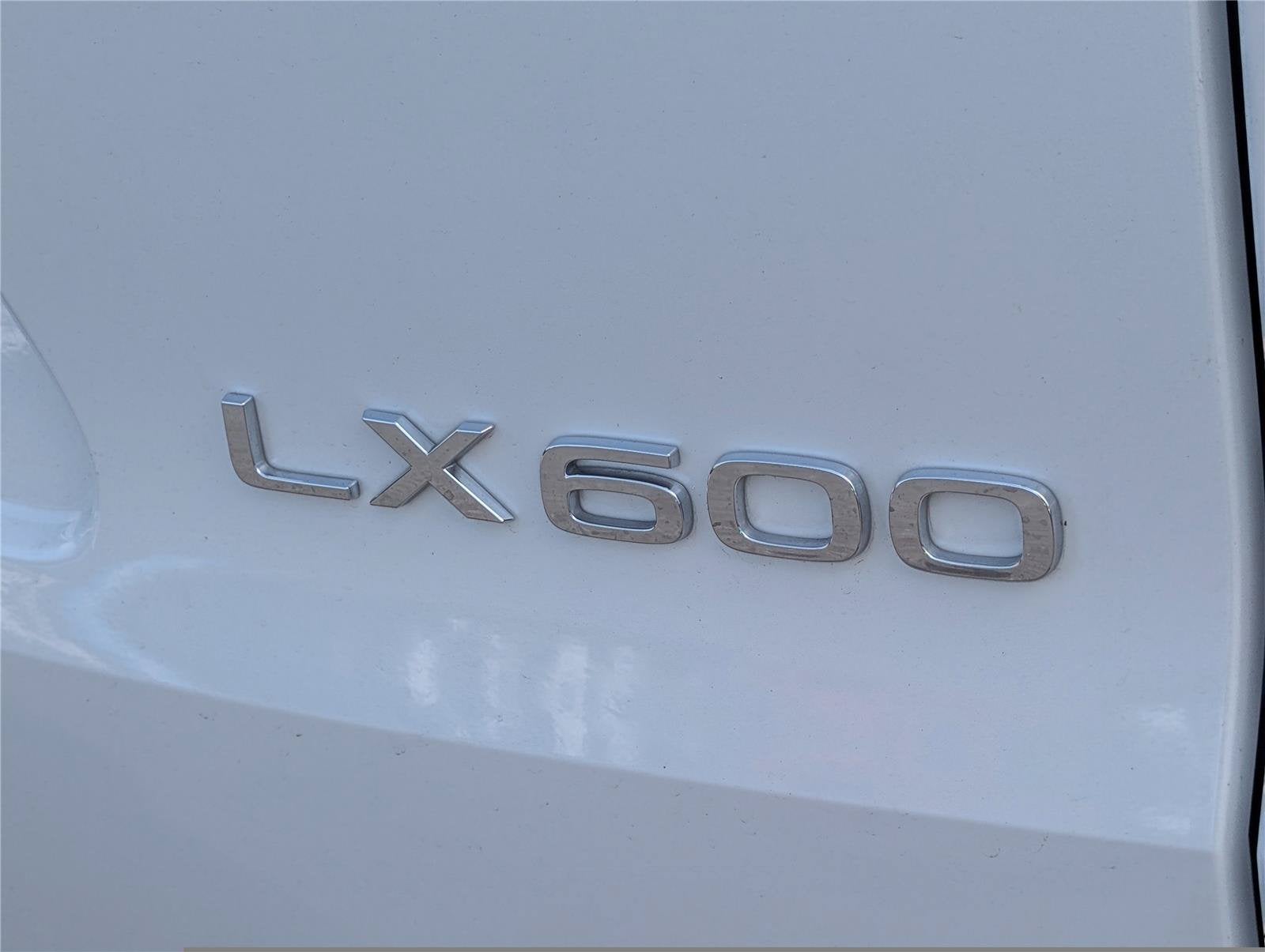 2023 Lexus LX 600 Premium 4WD