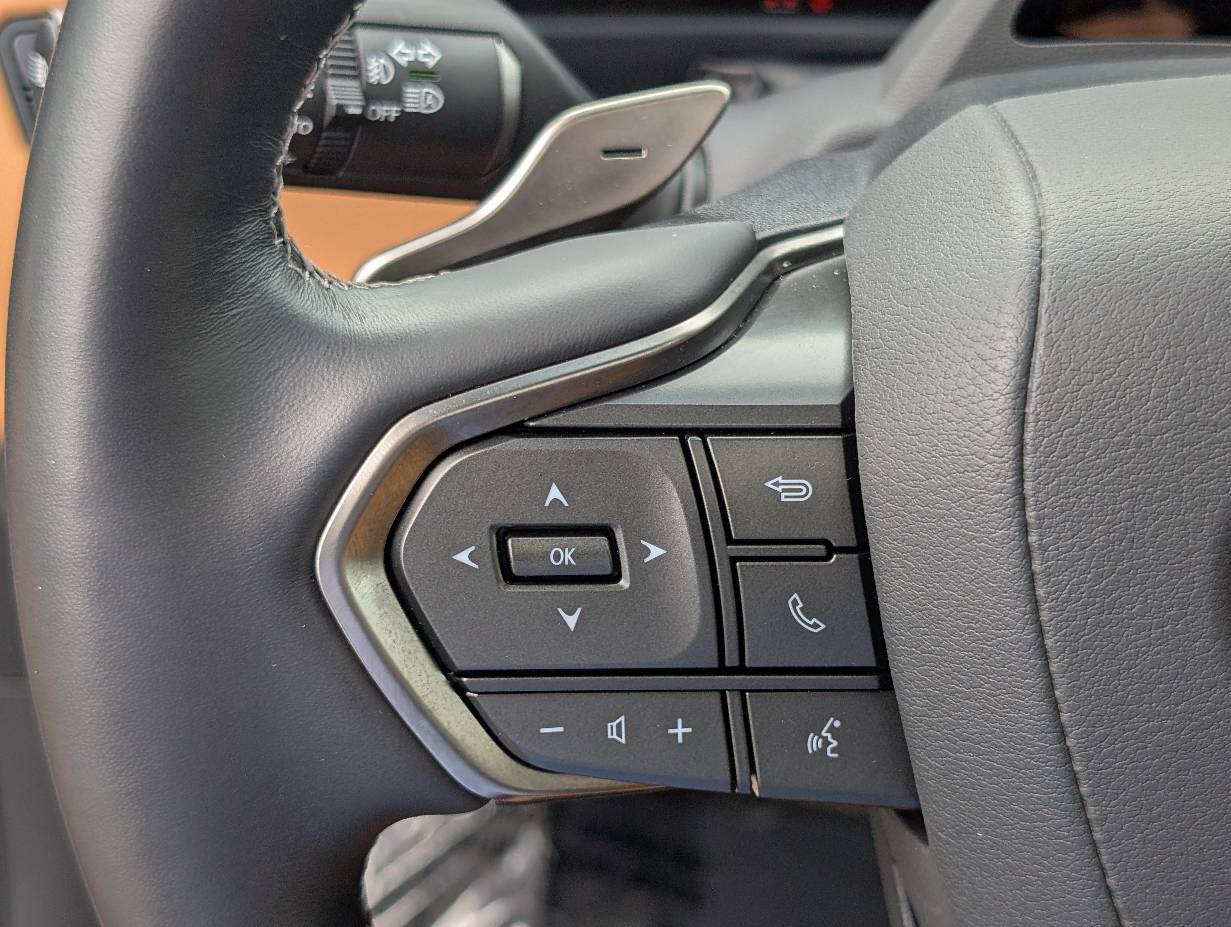 2025 Lexus LX 600 Luxury 4WD